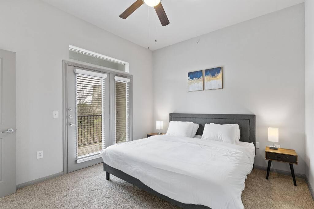 Modern Austin 2Br 2B Apt With Pool Parking & Wifi Exterior photo