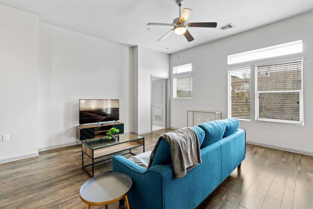 Modern Austin 2Br 2B Apt With Pool Parking & Wifi Exterior photo