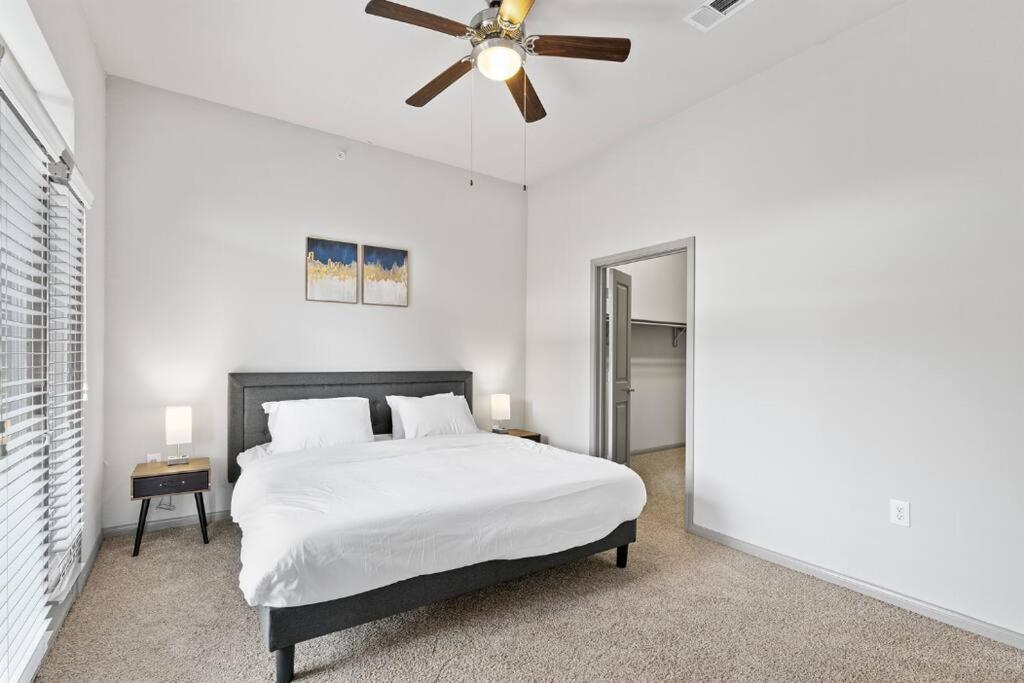 Modern Austin 2Br 2B Apt With Pool Parking & Wifi Exterior photo