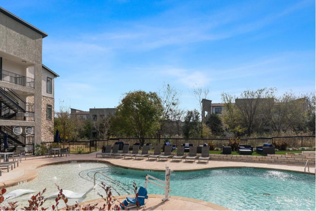 Modern Austin 2Br 2B Apt With Pool Parking & Wifi Exterior photo